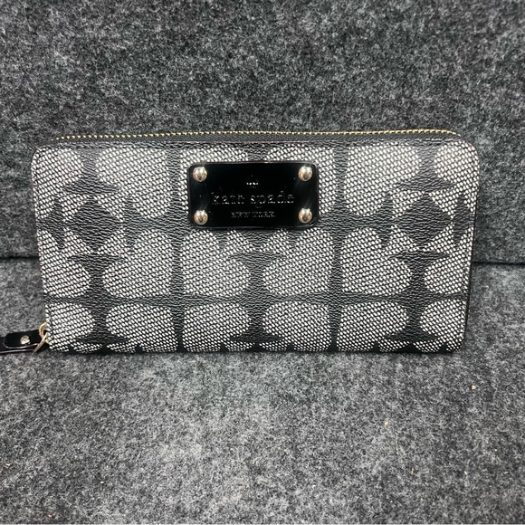 NWT Kate Spade Neda Black Pebbled Ace of Spades Zip Around Wallet - Picture 2 of 16